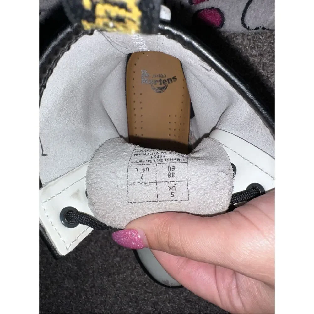 White Dr Martens 1460